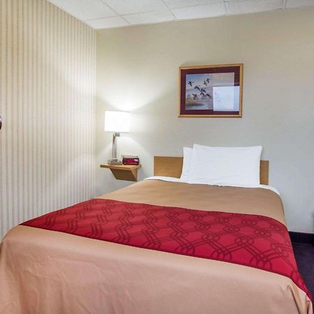 Econo Lodge Manchester Luaran gambar