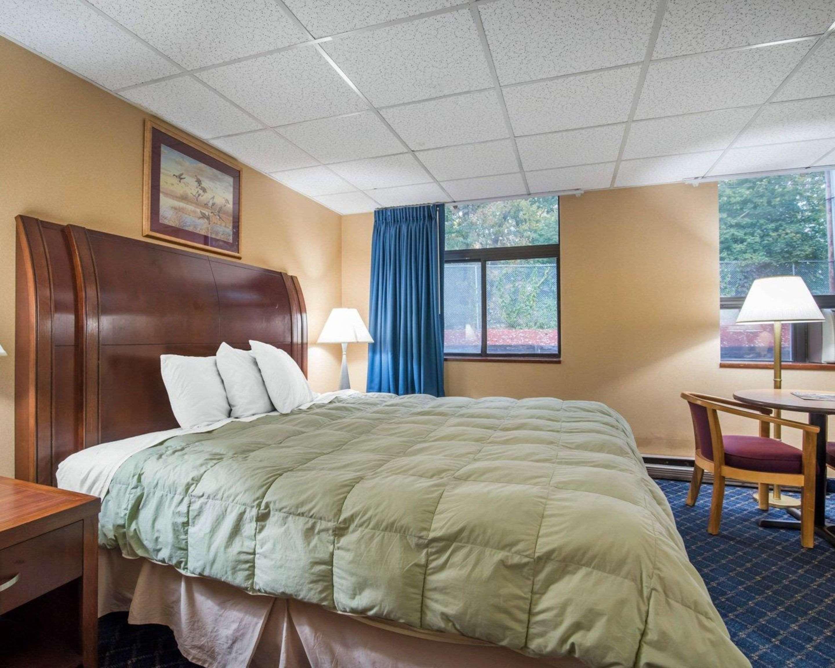Econo Lodge Manchester Luaran gambar