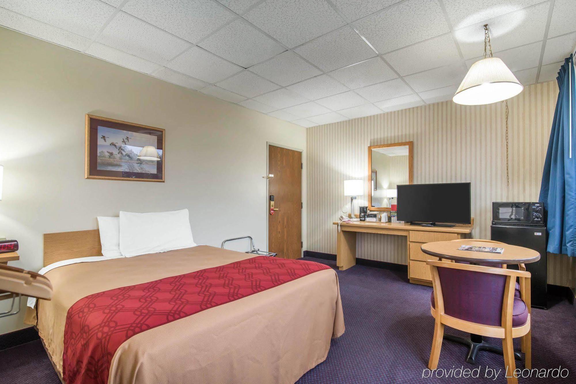 Econo Lodge Manchester Luaran gambar