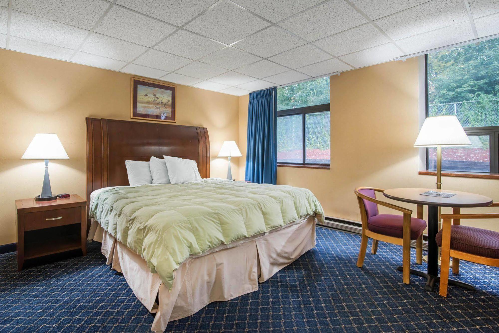 Econo Lodge Manchester Luaran gambar