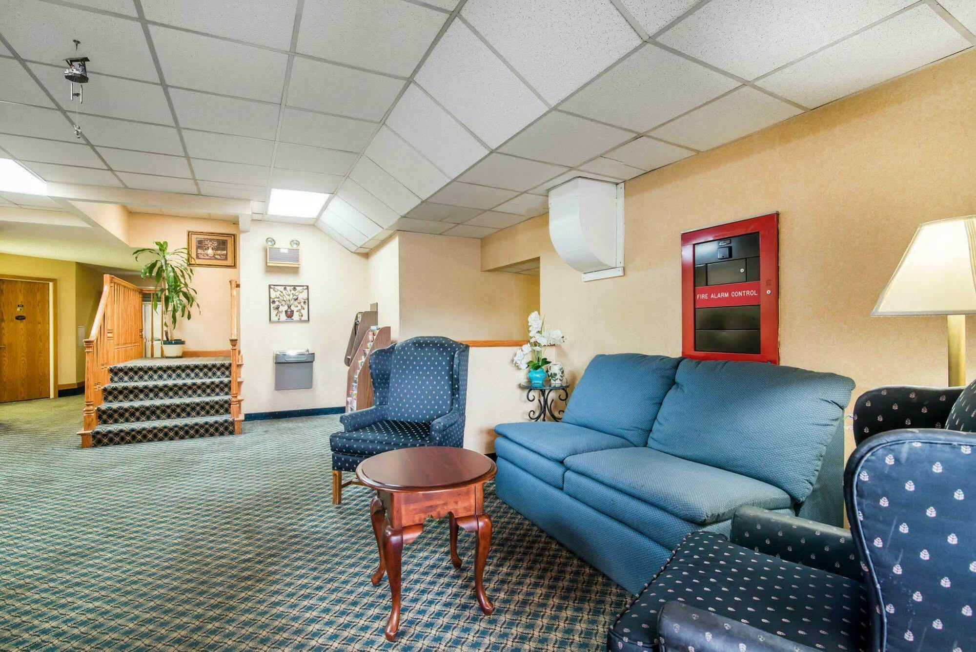 Econo Lodge Manchester Luaran gambar