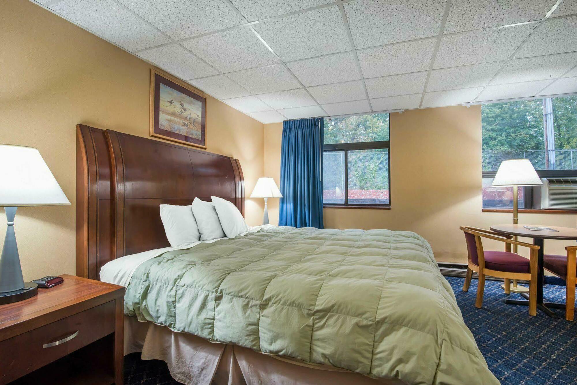 Econo Lodge Manchester Luaran gambar