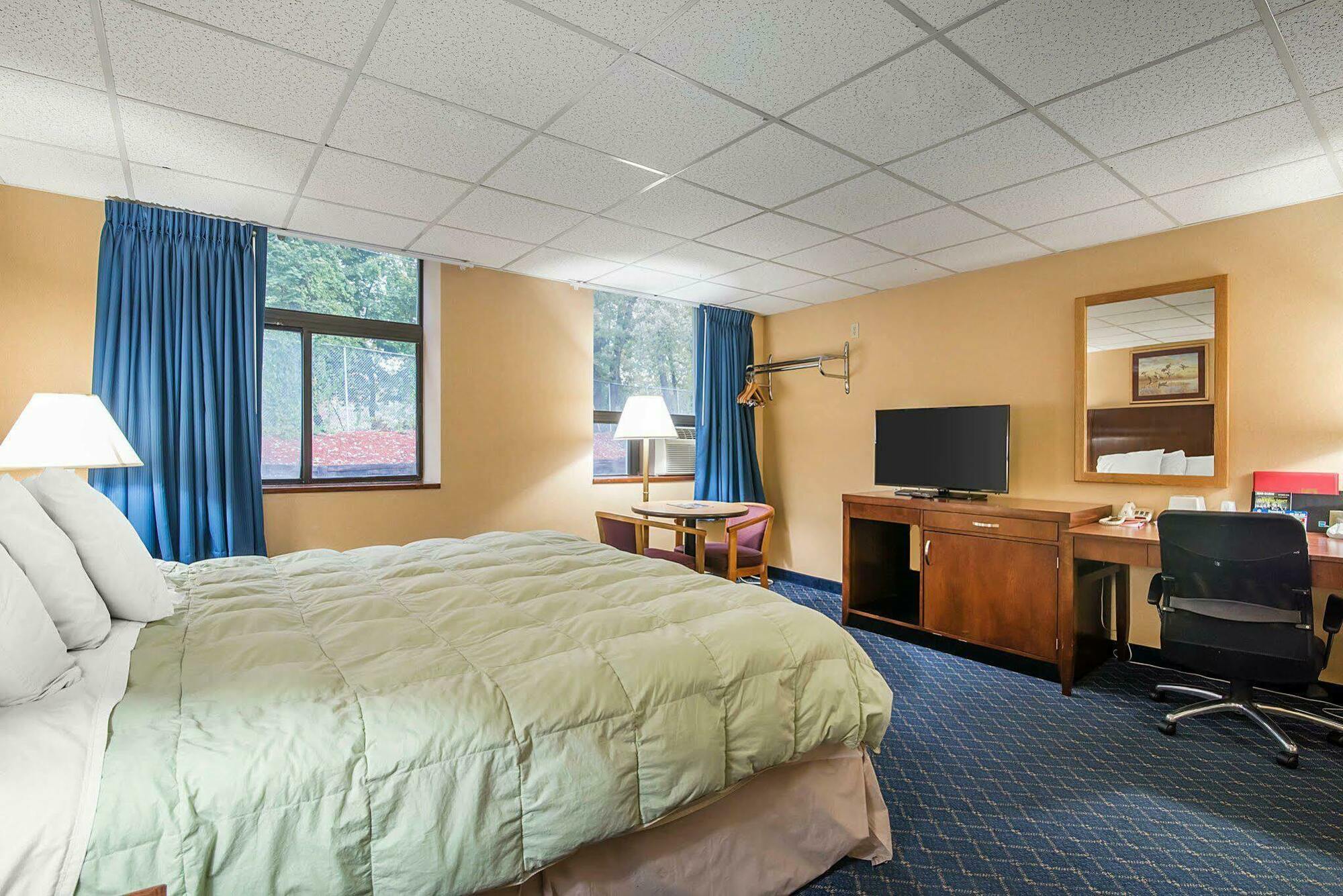 Econo Lodge Manchester Luaran gambar